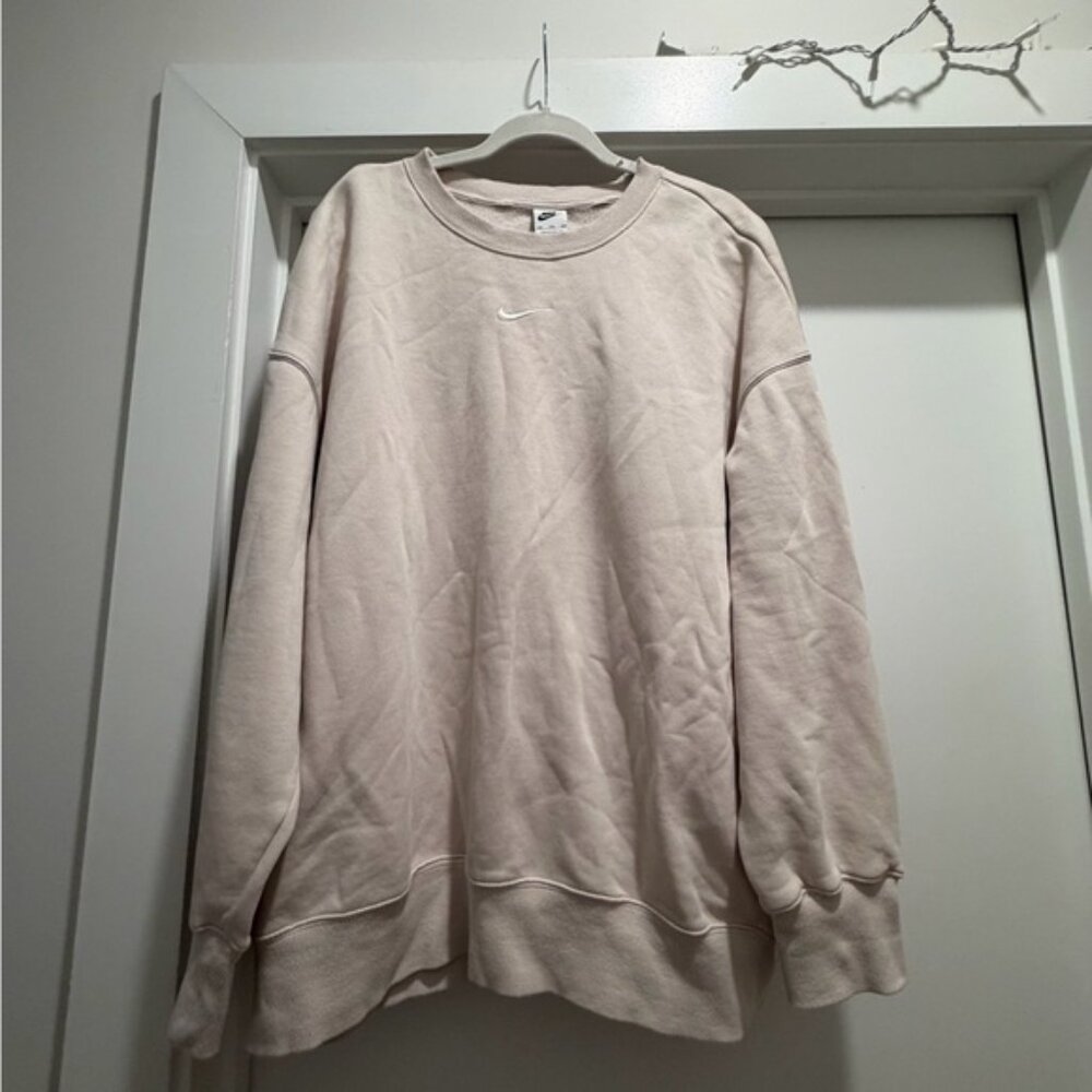 Nike Crewneck Sweatshirt in Light Beige